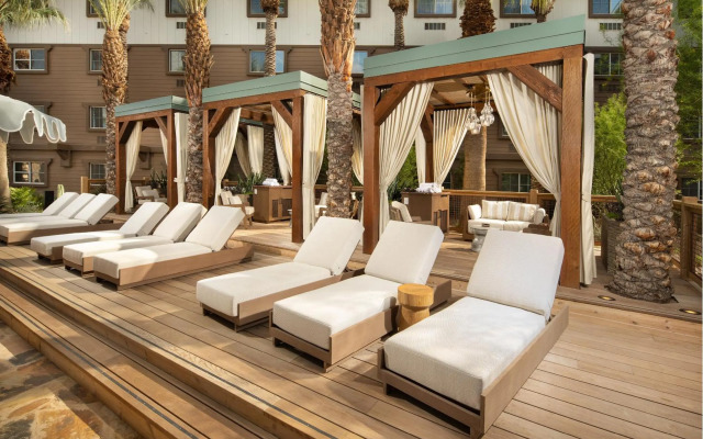Silverton Casino Lodge - Newly Renovated