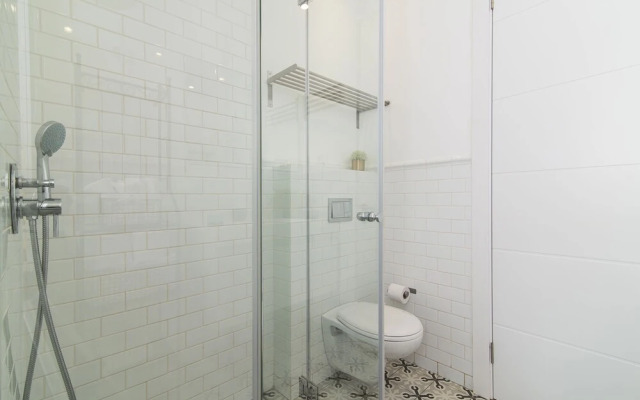 Bauhaus Boutique by TLV2rent