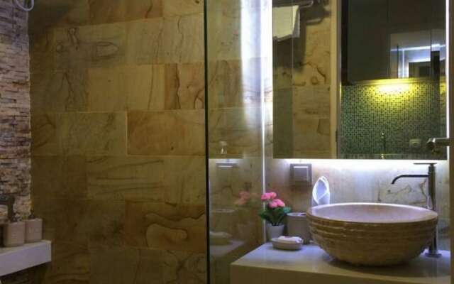 Cosmy Orchard Pool View at Pakuwon Mall