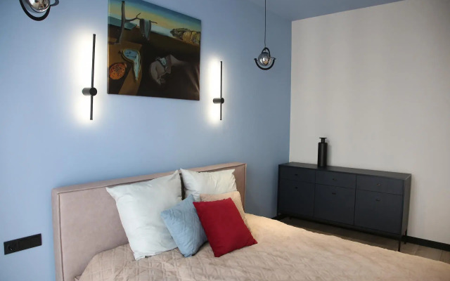 Дали на улице Маршала Борзова