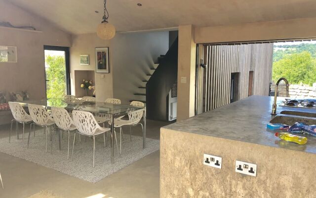 Award Winning House With hot tub