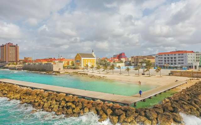Academy Hotel Curacao