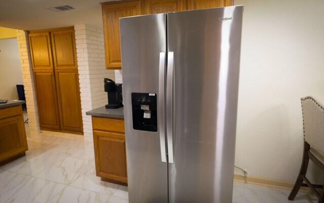 3Bdrm 2.5Bath 4Beds - IAH Arprt Spring
