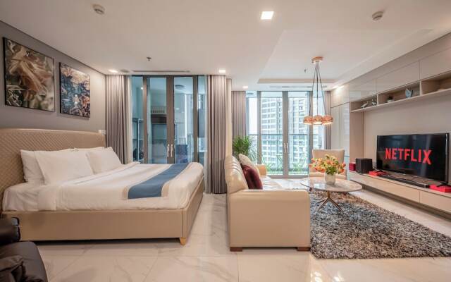 Somi Luxstay Landmark 81