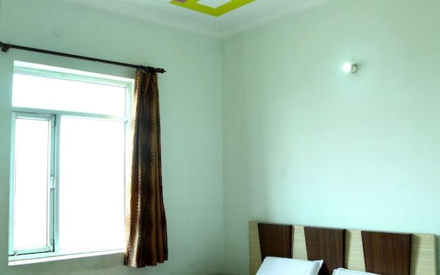 Hotel City Ganga by Rudra Palace