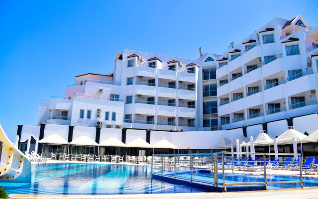 Roseira Beach Resort