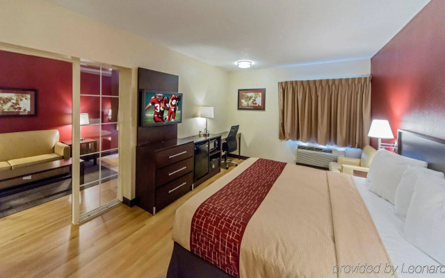 Red Roof Inn PLUS+ Raleigh Downtown – NCSU/Conv Center