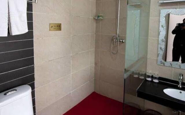 Jiaonan Jin Lan Business Hotel