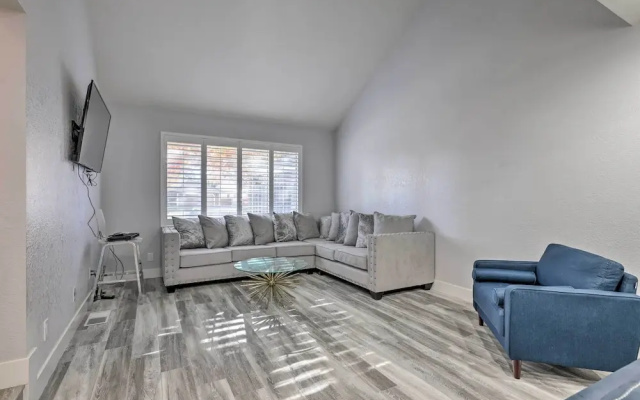 Modesto Home w/ Deck - 2 Mi to Vintage Faire Mall