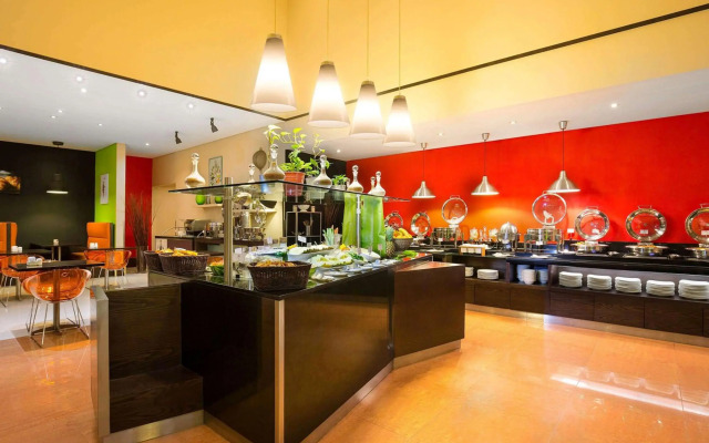 Hotel ibis Al Rigga