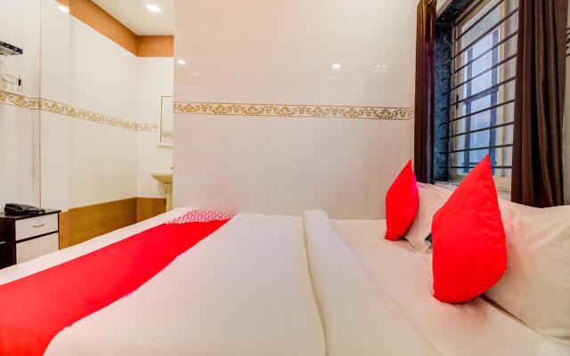 Hotel Galaxy by OYO Rooms