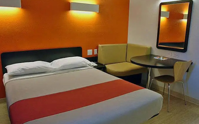 Motel 6