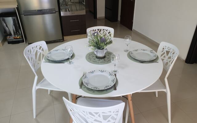 GK Apartments - Ben Gurion 105