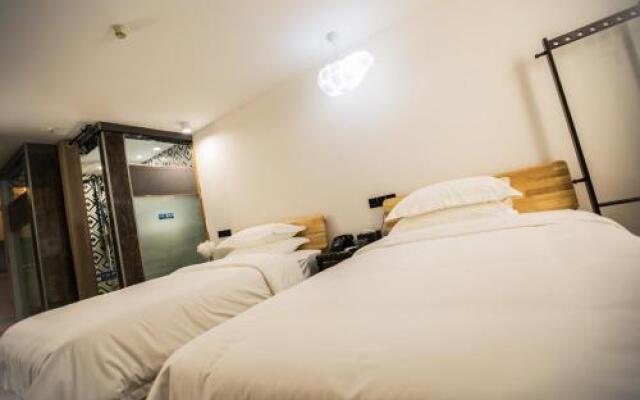 Yueming Siji 3D Cinema Hotel