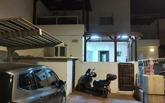 Apartment with terrace and parking