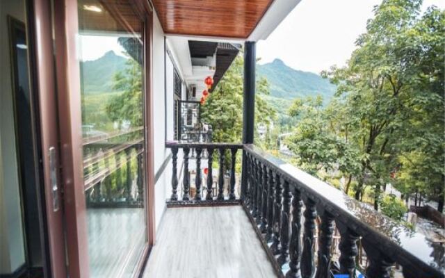 Yunlong Homestay