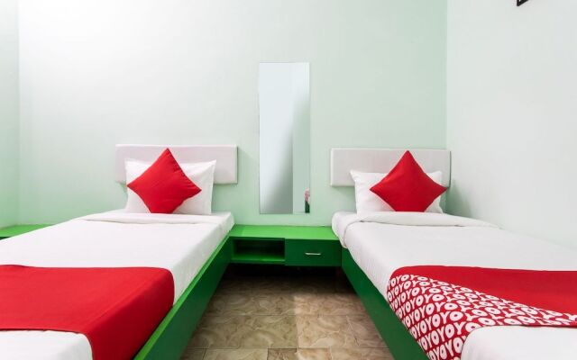 OYO 24109 Hotel Santushti