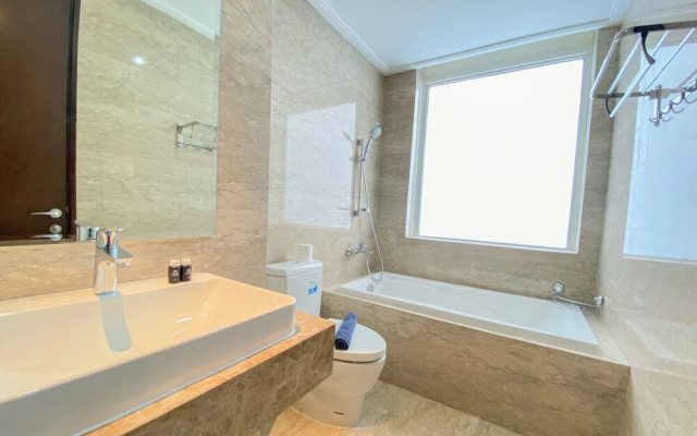 Nice And Homey 2Br Apartment At Menteng Park