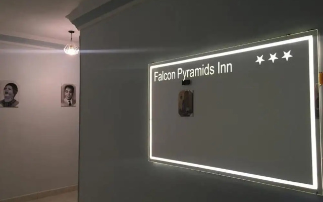 Falcon pyramids inn