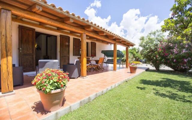 Villa Porticciolo In Alghero With Large Garden For 6 Guests