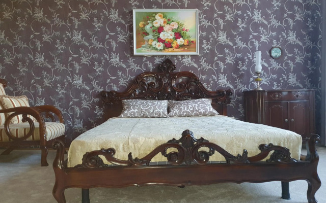 Apartamenti u Sheval'є.