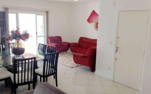 Apartamento a 200m do Mar BCHost 17