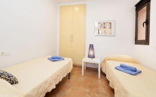 Holiday Home Mas Ambros 01