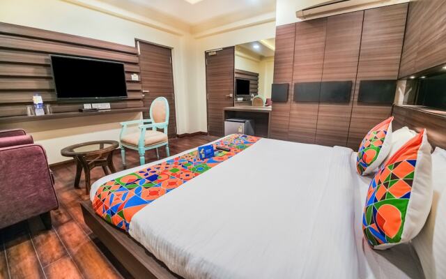 Shyampuriya Palace By FabHotel