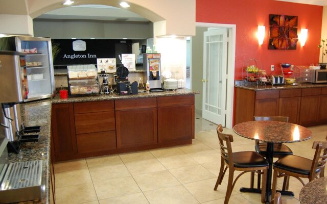 Best Western Angleton Inn