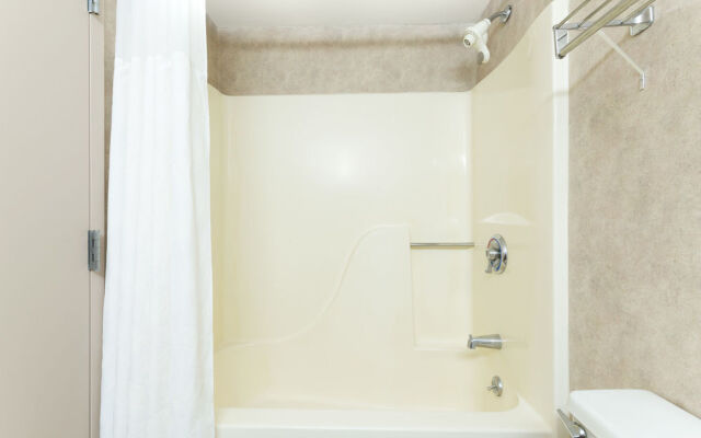 Ramada Amherst/Getzville Hotel And Conference Center