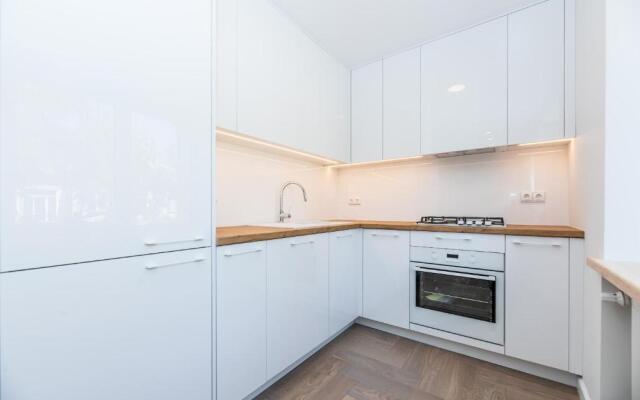 MARIUS 11 APARTMENT, By Cohost