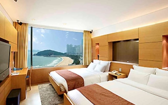 Novotel Ambassador Busan