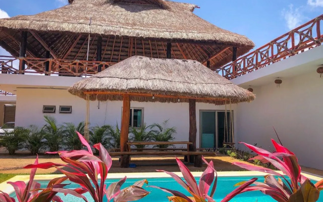 Hotel Hacienda Dos Ojos