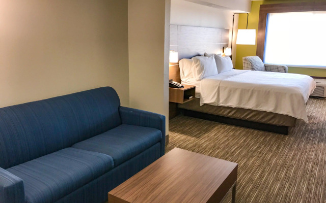 Holiday Inn Express & Suites Lubbock West, an IHG Hotel