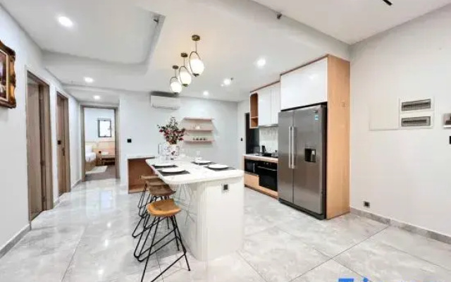 StayX Luxury Apartment near SECC