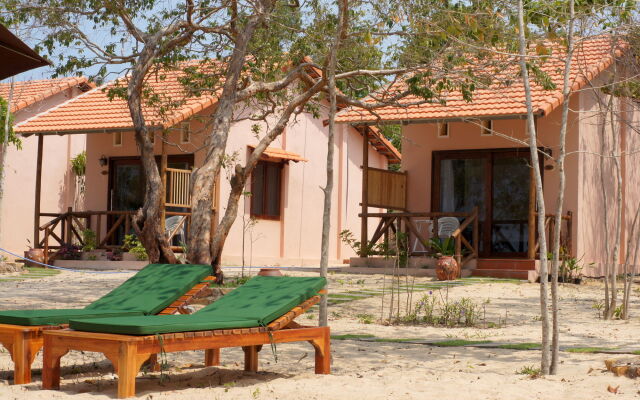 Gold Sand Beach Bungalow