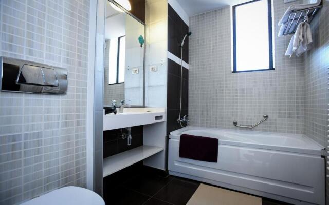 Uni88 Apartments