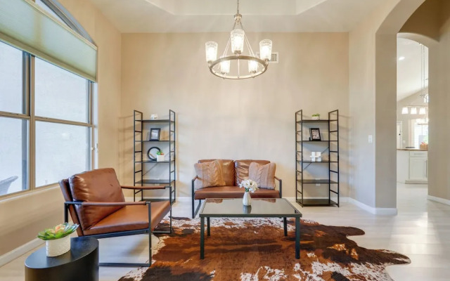 Private Pool & Patio: Spacious Gilbert Getaway!