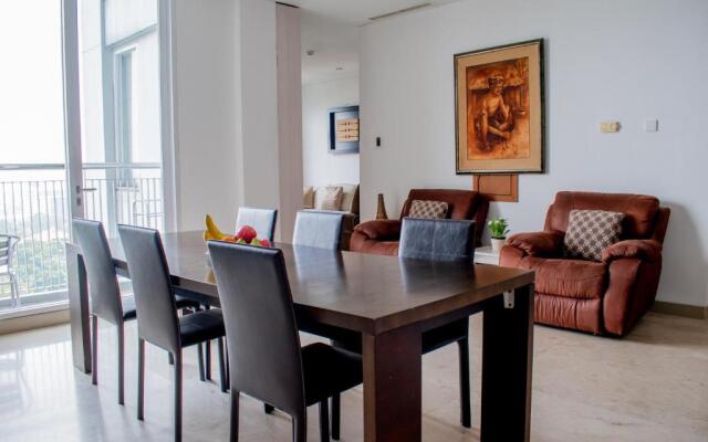 Dago Suite 3BR Luxury Apartment