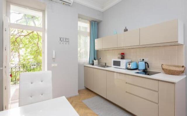 Big City Life Apartments