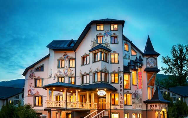 hotelImage