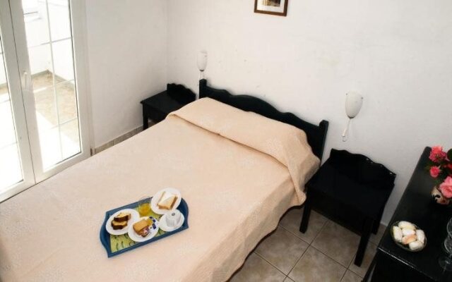 Aiolos Hotel