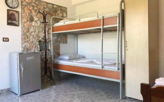 Feti Xhone Apartment