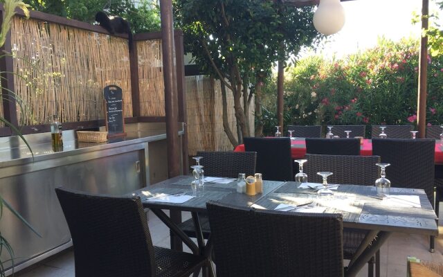 Fasthôtel Nîmes Caissargues