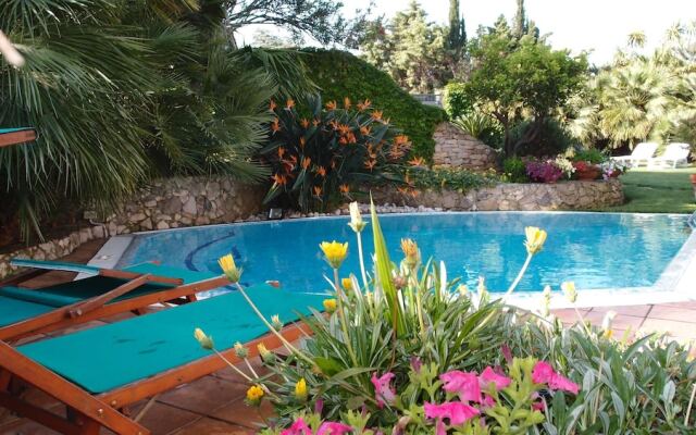 3197 Villa Delle Camelie by Perle di Puglia
