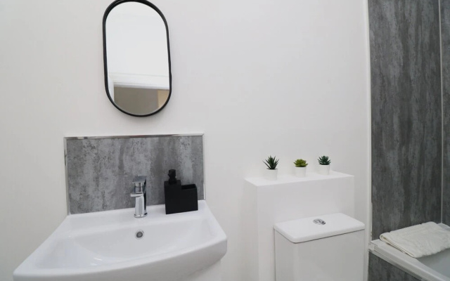 Modern 2-bed Apt, Sunderland, City by the sea