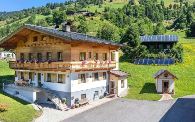 Elegant Apartment Near the ski bus
