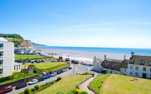 The Victoria Hotel & Source Spa