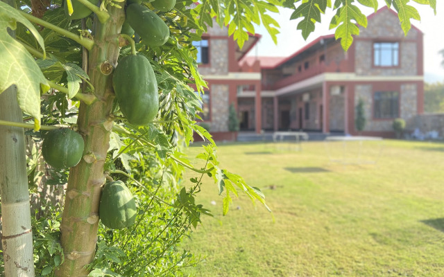 Nature Retreat Resorts