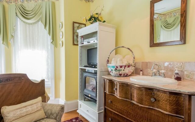 Kingsley House Bed & Breakfast